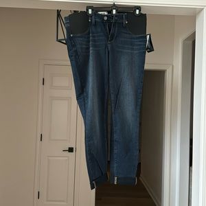 Panel stretch Paige Maternity skinny jeans. NWT